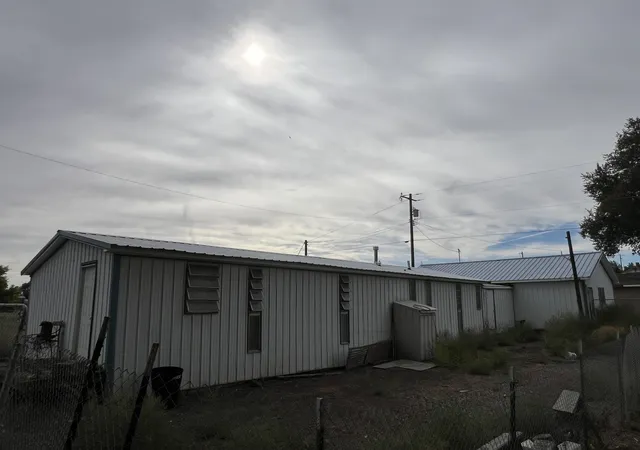 Photo 4 of Manufactured home for sale at 204 S B St, Sprague, WA 99032 | MLS# 202624677 | Listing updated on 2026-09-30