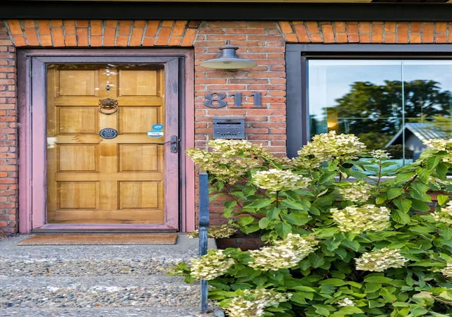 Photo 2 of Single family home for sale at 811 E Glass Ave, Spokane, WA 99207 | MLS# 202624678 | Listing updated on 2026-09-23