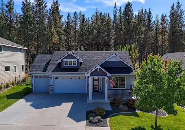 Single family home for sale at 1015 W Siena Peak Dr, Spokane, WA 99224 | MLS# 202624688