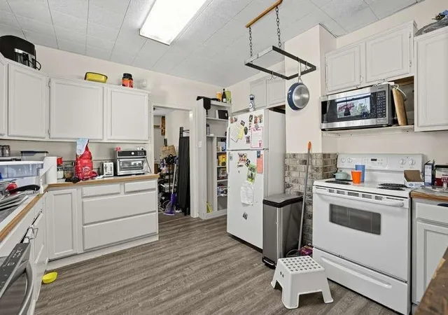 Photo 4 of Single family home for sale at 1421 E 13th Avenue, Spokane, WA 99202 | MLS# 202624689 | Listing updated on 2026-09-24