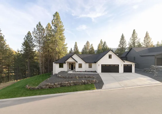 Photo 1 of Single family home for sale at 10920 E 51st Lane, Spokane, WA 99206 | MLS# 202624708 | Listing updated on 2026-09-23