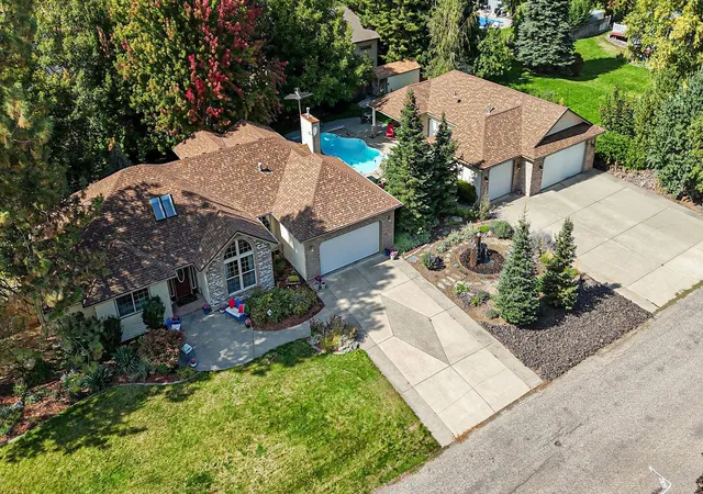 Single family home for sale at 4230 S Evergreen Rd, Veradale, WA 99037 | MLS# 202624718