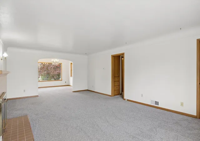 Photo 4 of Single family home for sale at 5721 N Whitehouse St, Spokane, WA 99205 | MLS# 202624720 | Listing updated on 2026-10-01