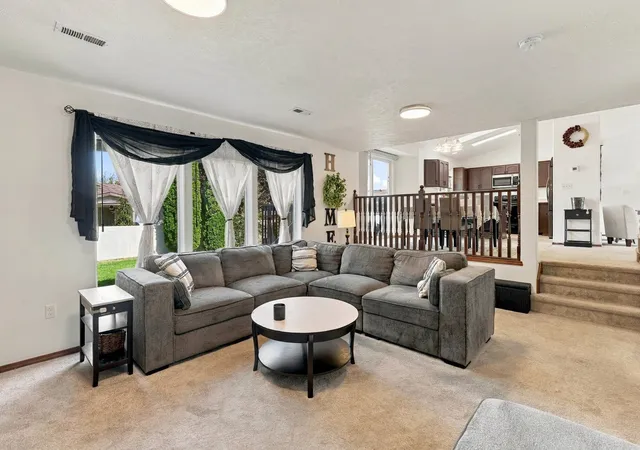 Photo 3 of Single family home for sale at 1413 E Clover St, Spokane, WA 99217 | MLS# 202624723 | Listing updated on 2026-09-24