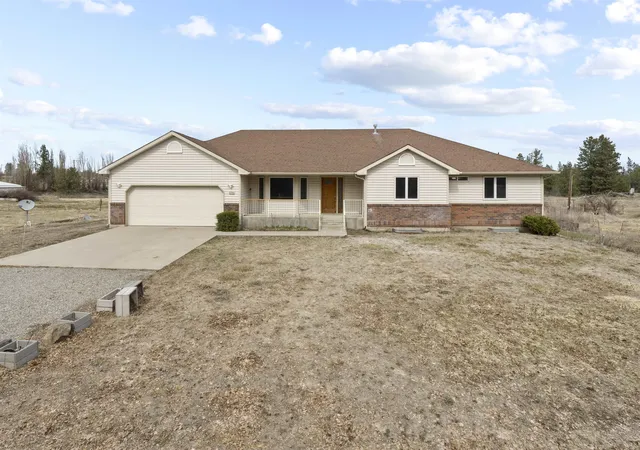 Photo 3 of Single family home for sale at 5704 W Garden Springs Rd, Spokane, WA 99224 | MLS# 202624727 | Listing updated on 2026-09-24