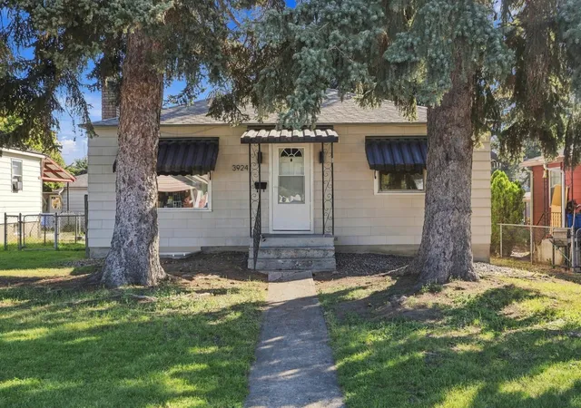 Single family home for sale at 3924 N Cedar St, Spokane, WA 99205 | MLS# 202624734