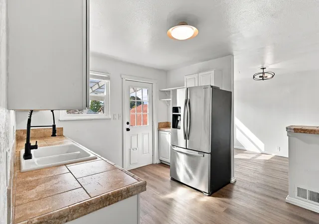 Photo 4 of Single family home for sale at 504 E Providence Ave, Spokane, WA 99207 | MLS# 202624757 | Listing updated on 2026-09-24
