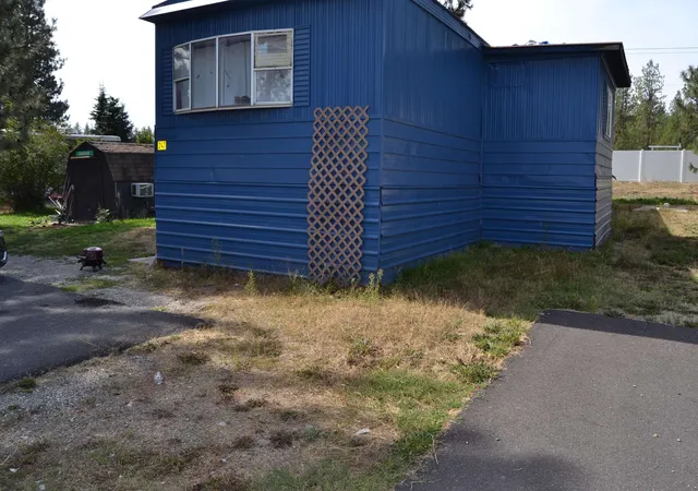 Photo 3 of Manufactured home for sale at 35312 N Newport Hwy, Chattaroy, WA 99003 | MLS# 202624768 | Listing updated on 2026-10-07