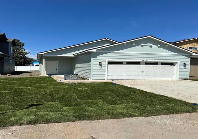 Photo 1 of Single family home for sale at 215 N Vercler Ln, Spokane Valley, WA 99216 | MLS# 202624772 | Listing updated on 2026-09-24