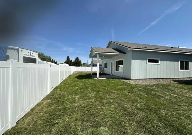 Photo 1 of Sale Pending at 215 N Vercler Ln, Spokane Valley, WA 99216 | MLS# 202624772 | Listing updated on 2026-09-27
