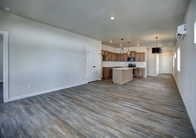 Photo 3 of Single family home for sale at 215 N Vercler Ln, Spokane Valley, WA 99216 | MLS# 202624772 | Listing updated on 2026-09-24