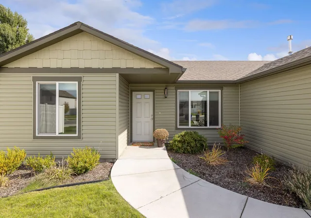 Photo 3 of Single family home for sale at 931 S Bogen Ct, Spokane, WA 99224 | MLS# 202624776 | Listing updated on 2026-09-25