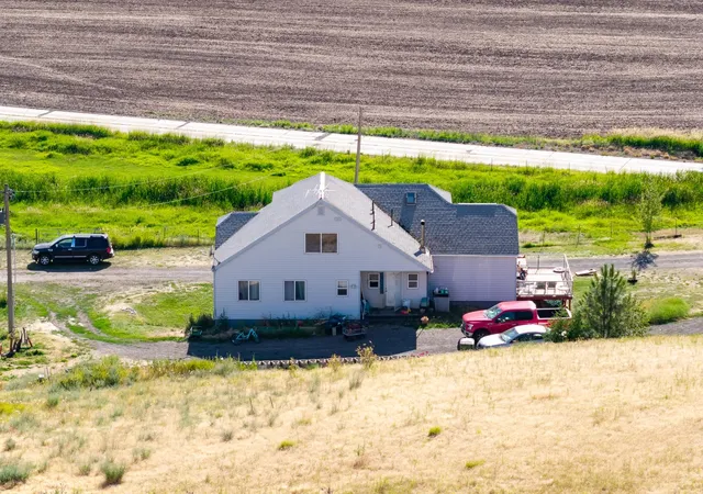 Photo 3 of Single family home for sale at 1442 Old Thomton Hwy, Rosalia, WA 99170 | MLS# 202624781 | Listing updated on 2026-10-01