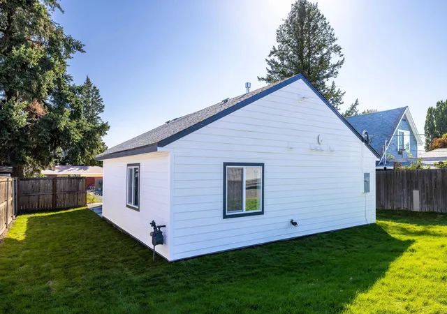 Photo 3 of Single family home for sale at 506 Main St, Davenport, WA 99122 | MLS# 202624783 | Listing updated on 2026-09-24
