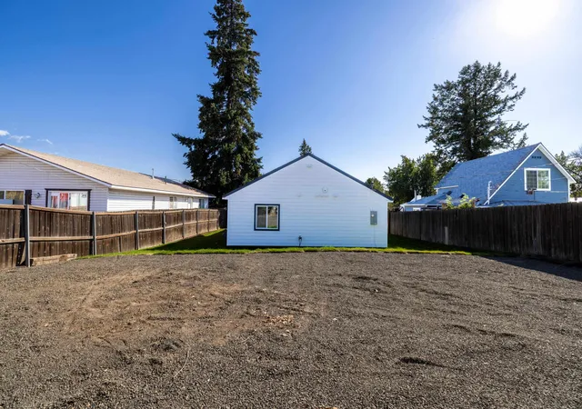 Photo 3 of Single family home for sale at 506 Main St, Davenport, WA 99122 | MLS# 202624783 | Listing updated on 2026-09-24