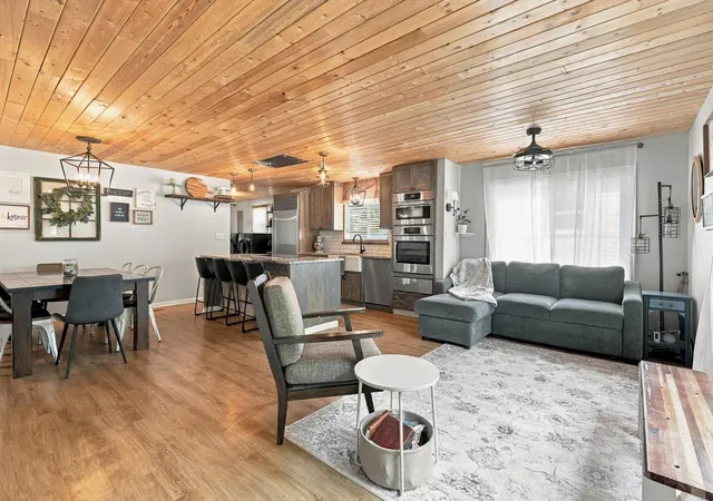 Photo 2 of Single family home for sale at 4523 N Walnut St, Spokane, WA 99205 | MLS# 202624800 | Listing updated on 2026-09-25