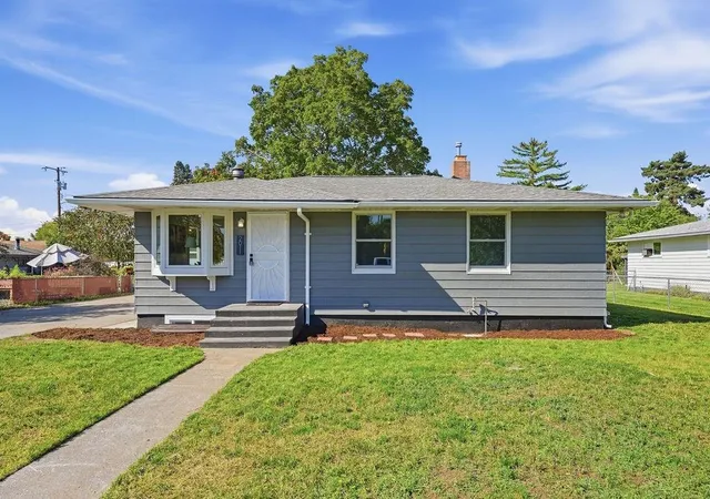 Photo 1 of Single family home for sale at 2011 N Ella Rd, Spokane Valley, WA 99212 | MLS# 202624801 | Listing updated on 2026-09-25