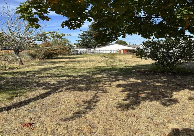Photo 3 of Manufactured home for sale at 13516 W 13th Street, Airway Heights, WA 99001 | MLS# 202624802 | Listing updated on 2026-10-01