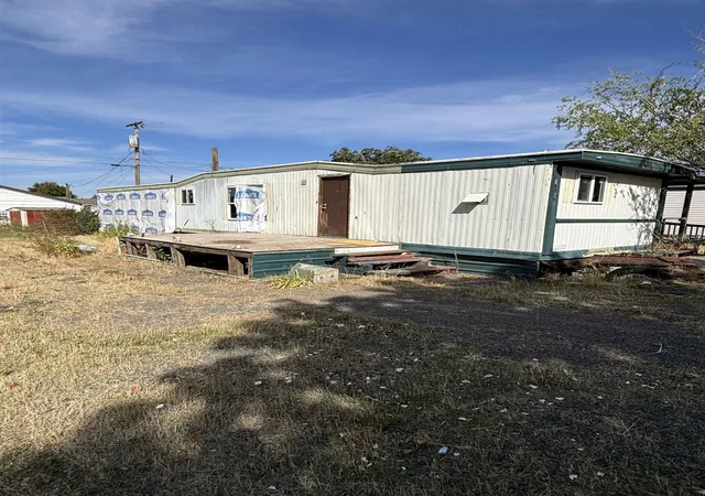 Photo 4 of Manufactured home for sale at 13516 W 13th Street, Airway Heights, WA 99001 | MLS# 202624802 | Listing updated on 2026-10-01