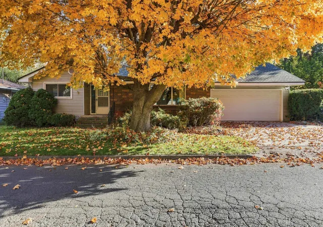 Single family home for sale at 1225 S Crestline St, Spokane, WA 99202 | MLS# 202624812