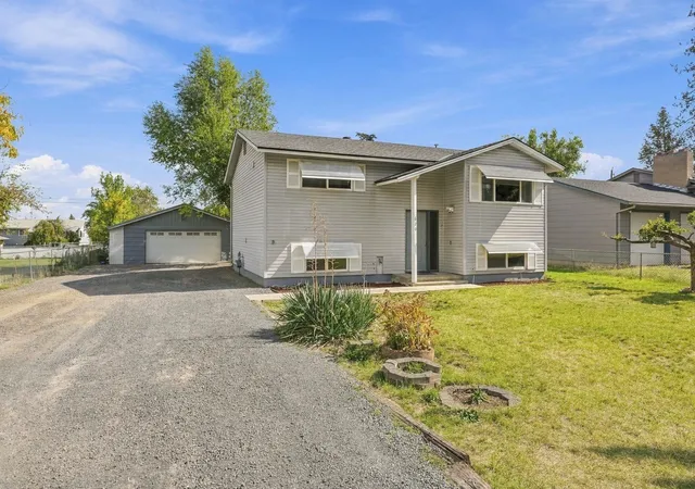 Photo 1 of Single family home for sale at 620 N Grant St, Medical Lake, WA 99022 | MLS# 202624820 | Listing updated on 2026-10-02