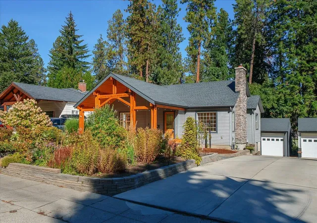 Photo 4 of Single family home for sale at 929 E 19th Avenue, Spokane, WA 99203 | MLS# 202624836 | Listing updated on 2026-10-02