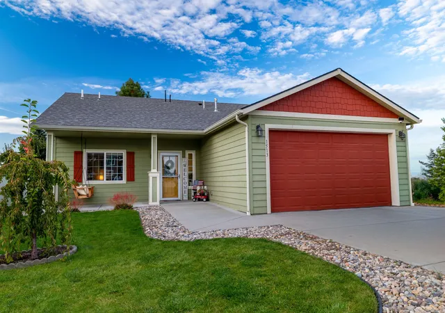 Photo 1 of Single family home for sale at 1513 E 1st Court, Deer Park, WA 99006 | MLS# 202624851 | Listing updated on 2026-09-30