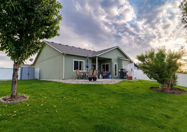 Photo 4 of Single family home for sale at 1513 E 1st Court, Deer Park, WA 99006 | MLS# 202624851 | Listing updated on 2026-09-30