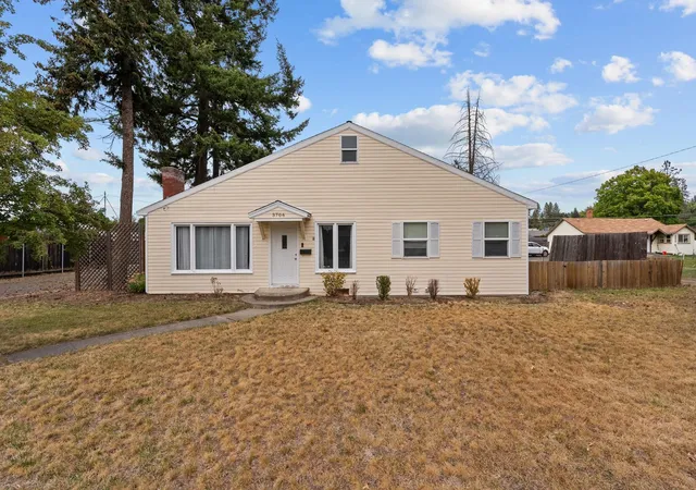 Photo 4 of Single family home for sale at 3706 W Broad Ave, Spokane, WA 99205 | MLS# 202624855 | Listing updated on 2026-10-02
