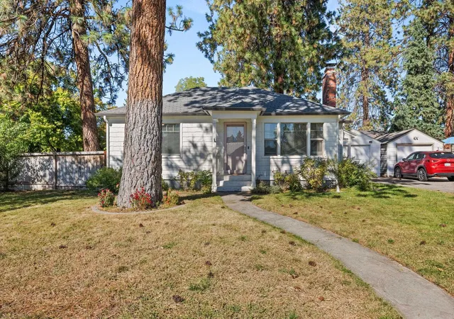 Photo 2 of Single family home for sale at 2826 W Upton Ave, Spokane, WA 99205 | MLS# 202624862 | Listing updated on 2026-10-08