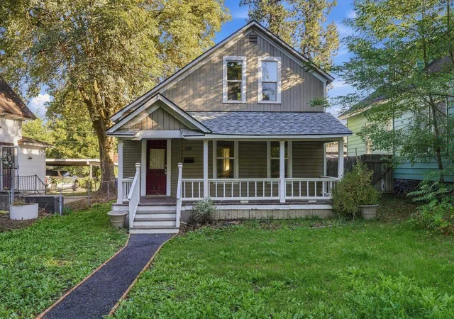 Photo 2 of Single family home for sale at 1212 W 14th Avenue, Spokane, WA 99204 | MLS# 202624863 | Listing updated on 2026-10-02