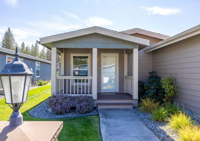 Photo 3 of Manufactured home for sale at 7007 Jimmy Ln, Nine Mile Falls, WA 99026 | MLS# 202624866 | Listing updated on 2026-10-02