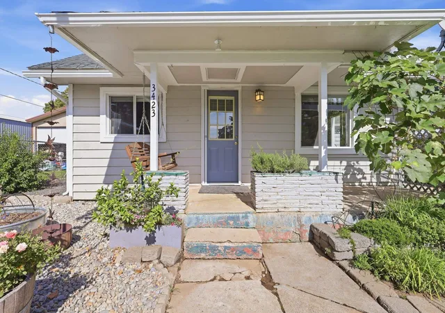 Photo 3 of Single family home for sale at 3423 East 30th Ave, Spokane, WA 99223 | MLS# 202624868 | Listing updated on 2026-10-08