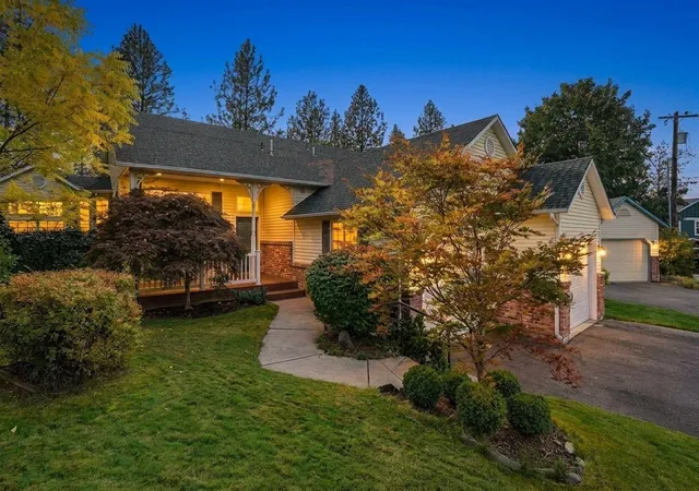 Photo 2 of Sale Pending at 2821 S High Dr, Spokane, WA 99203 | MLS# 202624881 | Listing updated on 2026-10-09