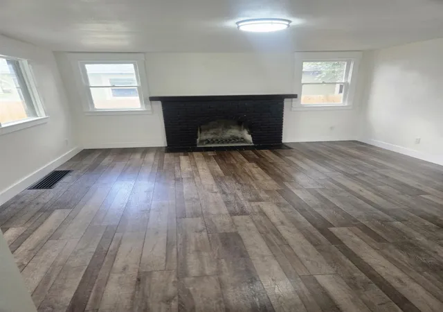 Photo 3 of Single family home for sale at 2208 E Sharp Ave, Spokane, WA 99202 | MLS# 202624923 | Listing updated on 2026-10-03