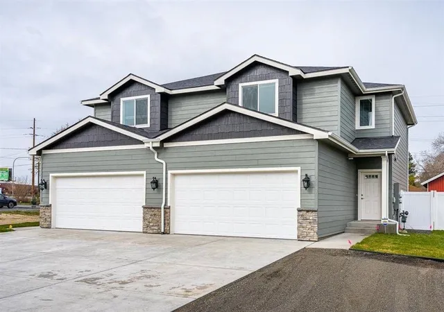 Photo 1 of Multi family home for sale at 2715 N Boeing Rd, Spokane, WA 99206 | MLS# 202624927 | Listing updated on 2026-10-03