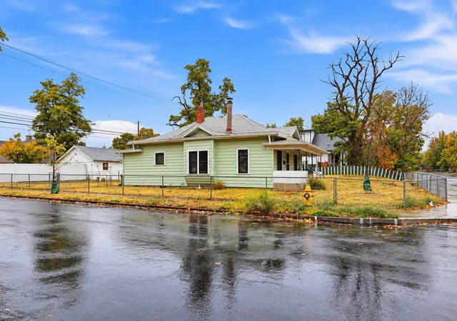 Photo 1 of Single family home for sale at 1703 E Empire Ave, Spokane, WA 99207 | MLS# 202624928 | Listing updated on 2026-10-03