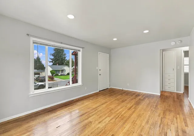 Photo 4 of Single family home for sale at 3204 E 20th Avenue, Spokane, WA 99223 | MLS# 202624935 | Listing updated on 2026-10-05