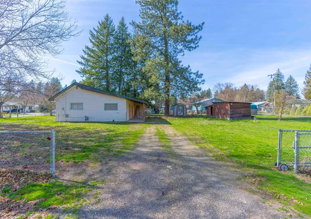 Photo 3 of Single family home for sale at 323 E D St, Deer Park, WA 99006 | MLS# 202624939 | Listing updated on 2026-09-29