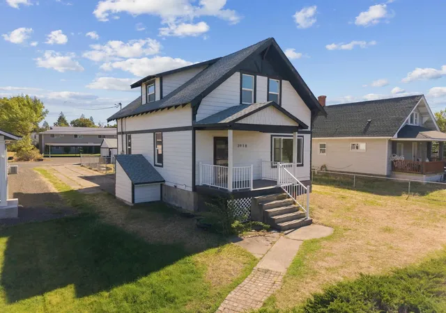Photo 2 of Single family home for sale at 3918 N Maple St, Spokane, WA 99205 | MLS# 202624941 | Listing updated on 2026-10-05