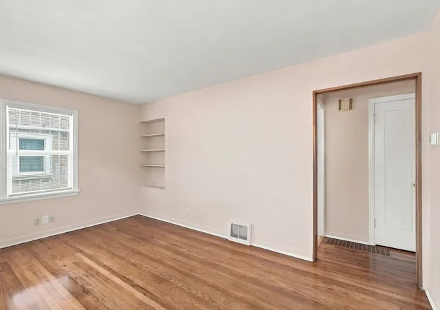 Photo 4 of Single family home for sale at 1428 E Broad Ave, Spokane, WA 99207 | MLS# 202624943 | Listing updated on 2026-10-05