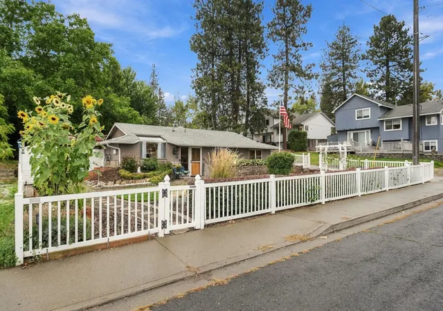 Photo 2 of Sale Pending at 2622 S Havana St, Spokane, WA 99223 | MLS# 202624956 | Listing updated on 2026-10-05