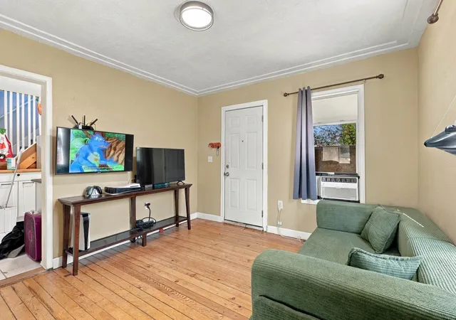 Photo 4 of Single family home for sale at 1632 E Everett Ave, Spokane, WA 99207 | MLS# 202624958 | Listing updated on 2026-10-06