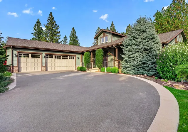 Photo 3 of Single family home for sale at 724 N Pack Trl Ln, Liberty Lake, WA 99019 | MLS# 202624988 | Listing updated on 2026-10-06