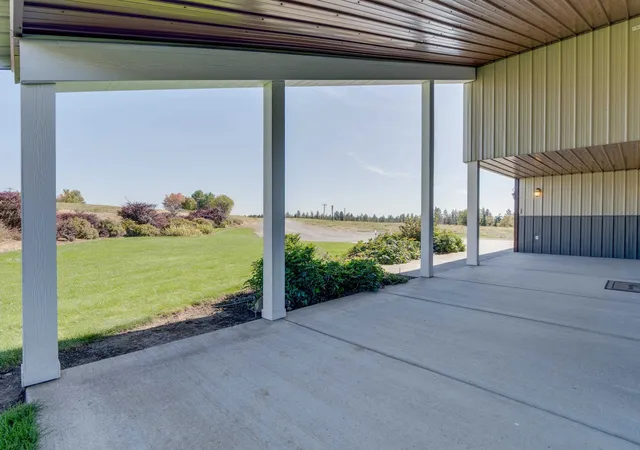 Photo 3 of Single family home for sale at 3017 E Moran Vista Ln, Spokane, WA 99223 | MLS# 202625021 | Listing updated on 2026-10-07