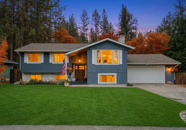 Photo 1 of Single family home for sale at 12106 N Fairwood Dr, Spokane, WA 99218 | MLS# 202625025 | Listing updated on 2026-10-17
