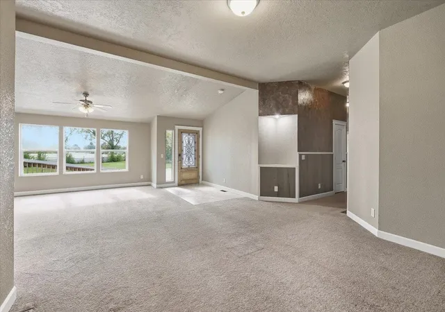 Photo 4 of Sale Pending at 4018 N Ashton Rd, Otis Orchards, WA 99027 | MLS# 202625036 | Listing updated on 2026-10-09