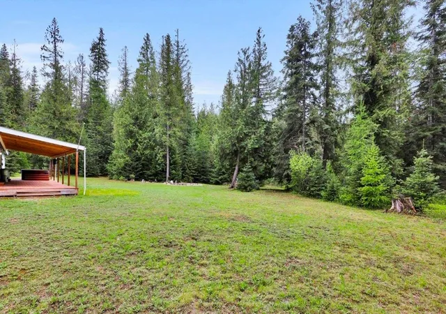 Photo 3 of Manufactured home for sale at 221 Harworth Rd, Newport, WA 99156 | MLS# 202625039 | Listing updated on 2026-10-09