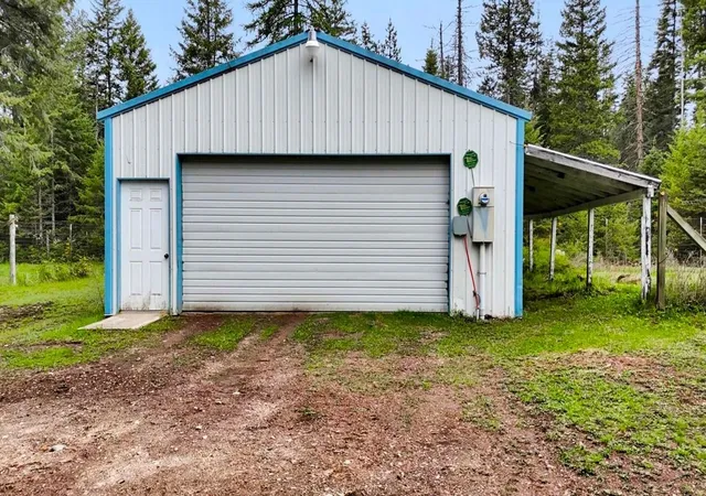 Photo 3 of Manufactured home for sale at 221 Harworth Rd, Newport, WA 99156 | MLS# 202625039 | Listing updated on 2026-10-10