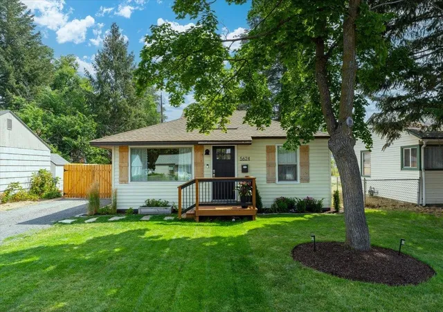 Photo 1 of Single family home for sale at 5624 N Alberta St, Spokane, WA 99205 | MLS# 202625053 | Listing updated on 2026-10-07